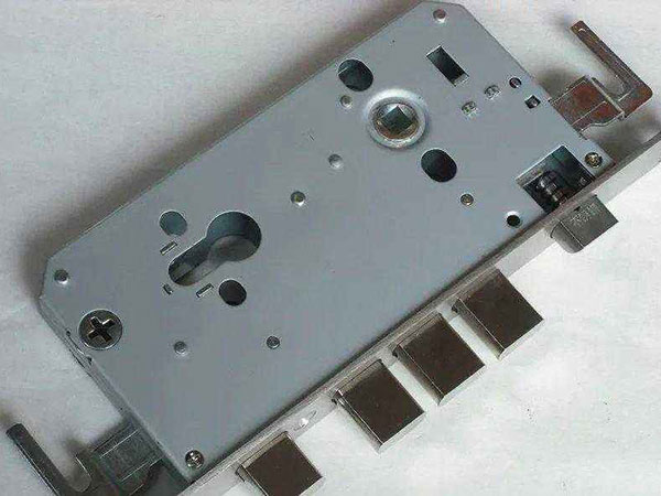 瀍河24小时上门开锁公司